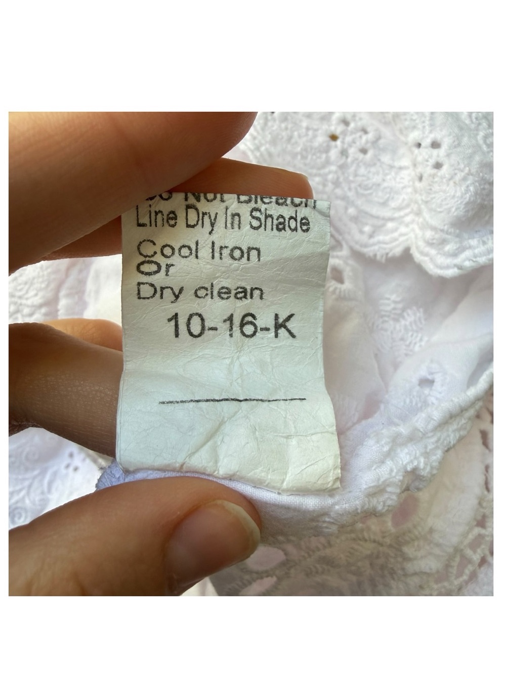 Lungo L’Arno Broderie Angleaise Eyelet Blouse Size Small White Sleeveless Italy - Picture 10 of 15